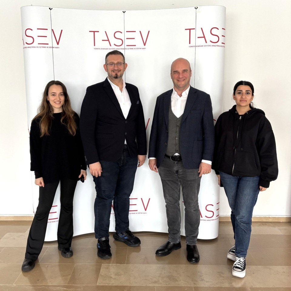 FLO TASARIM MERKEZİ'NDEN TASEV'E ZİYARET